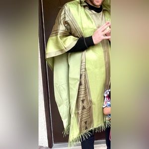 Encanto Bruno green cape